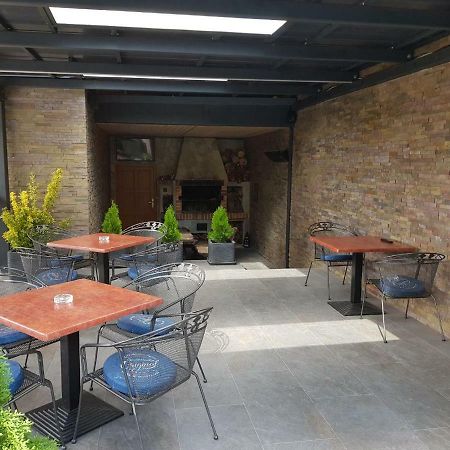 Penzion Hudebka Louny Exterior foto